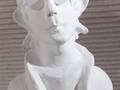 Karl als Gipsfigur
